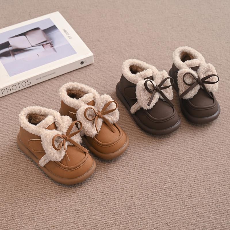 Детская обувь для улицы из хлопка, теплые домашние тапочки для девочек, мягкая подошва, детская модная плюшевая обувь на плоской подошве, нескользящая, размер 23-34