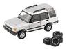 BM CREATIONS Масштаб Land Rover Discovery 1 1998 Серебристый Готовое изделие 1/64 (Правый руль)