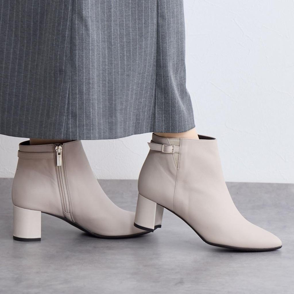 Himiko Heel Belt Design Ivory 240 5.5cm Boots/643402