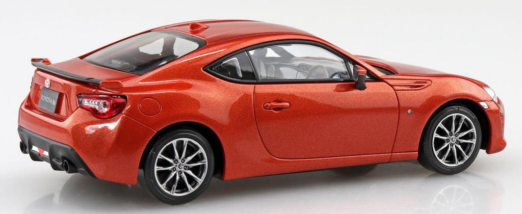 Aoshima Bunka Kyozai Масштаб Rakupla Snap Kit Toyota 86 Оранжевый Металлик Пластиковый Моделистский Набор 1/32 № 08-OR Предварительно Окрашенный (Автомобиль)