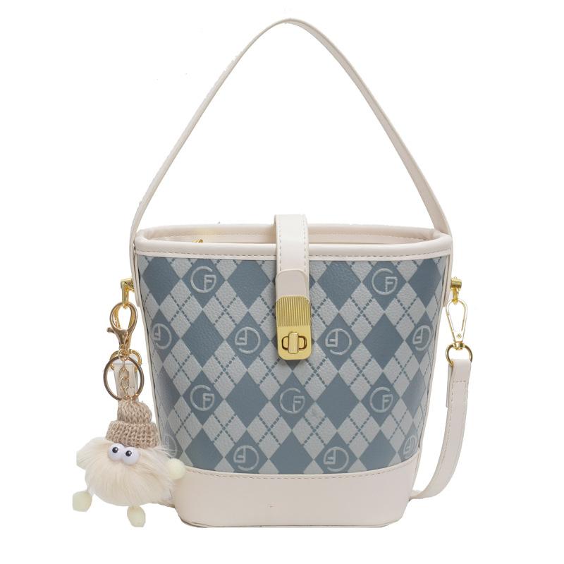 Hand Carry Versatile Women's New Fashion Shoulder Bag Casual Women's Bag