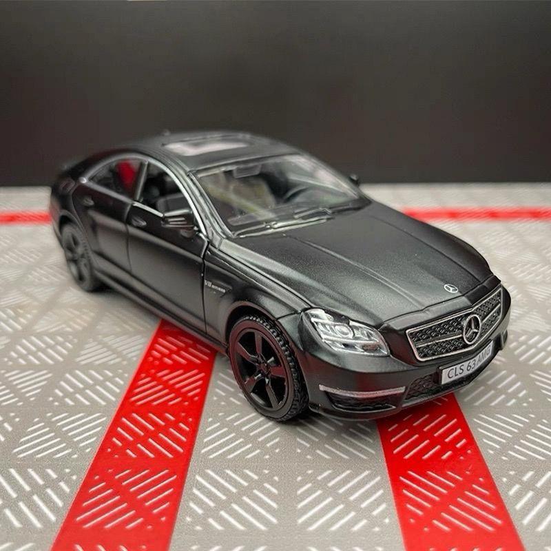 1:36 Модель Спортивного Автомобиля из Сплава Mercedes-Benz C63S CLS63 AMG Coupe Литье под Давлением Металлические Транспортные Средства Модель Автомобиля Коллекция Симуляции Подарок для Детей