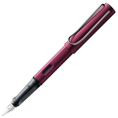Lamy Перьевая ручка черного фиолетового цвета Эргономичная ручка и черное стальное перо Размер EF Легкий алюминиевый корпус В комплект входит синий картридж LAMY T 10 AL-star - - - -