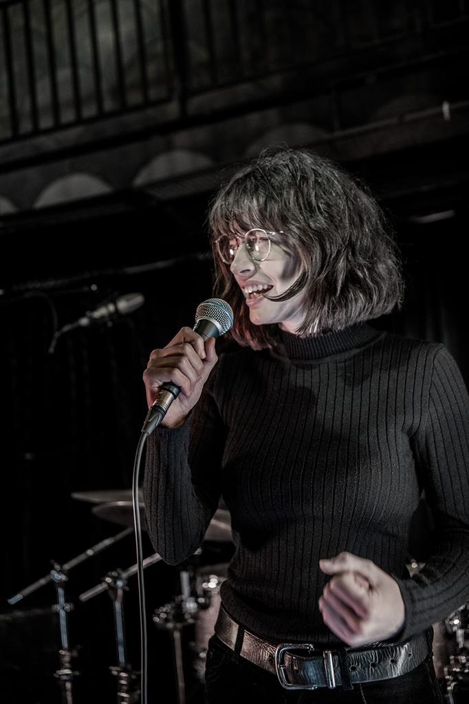 Shure BETA Динамический вокальный суперкардиоидный однонаправленный XLR проводной профессиональный шумоподавитель Высокая прочность Пение Живая запись Распространение