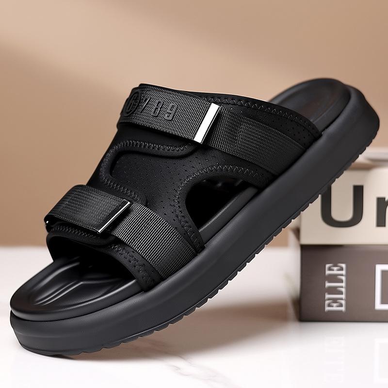 Модная новая уличная повседневная пляжная обувь для мужчин, модные повседневные летние дизайнерские шлепанцы для мужчин, корейские черные высококачественные шлепанцы для мужчин