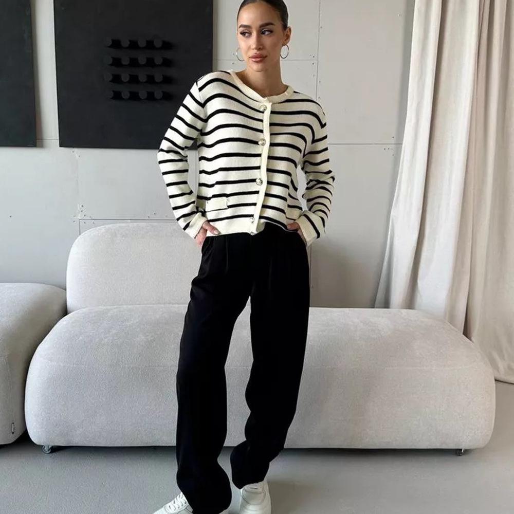 Striped Knitted Cardigan Female Fall Round Neck Short Section Sweater Jacket Comfortable Versatile and Fashionable