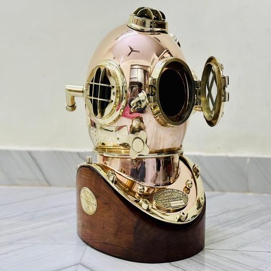 45.72 Cm Copper Brass Diving Helmet Mark V Deep Sea Scuba Divers Helmet With Wooden Base