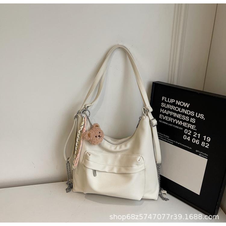 2025 Korean version of the new large-capacity shoulder bag women's versatile niche retro underarm bag casual commuter tote bag