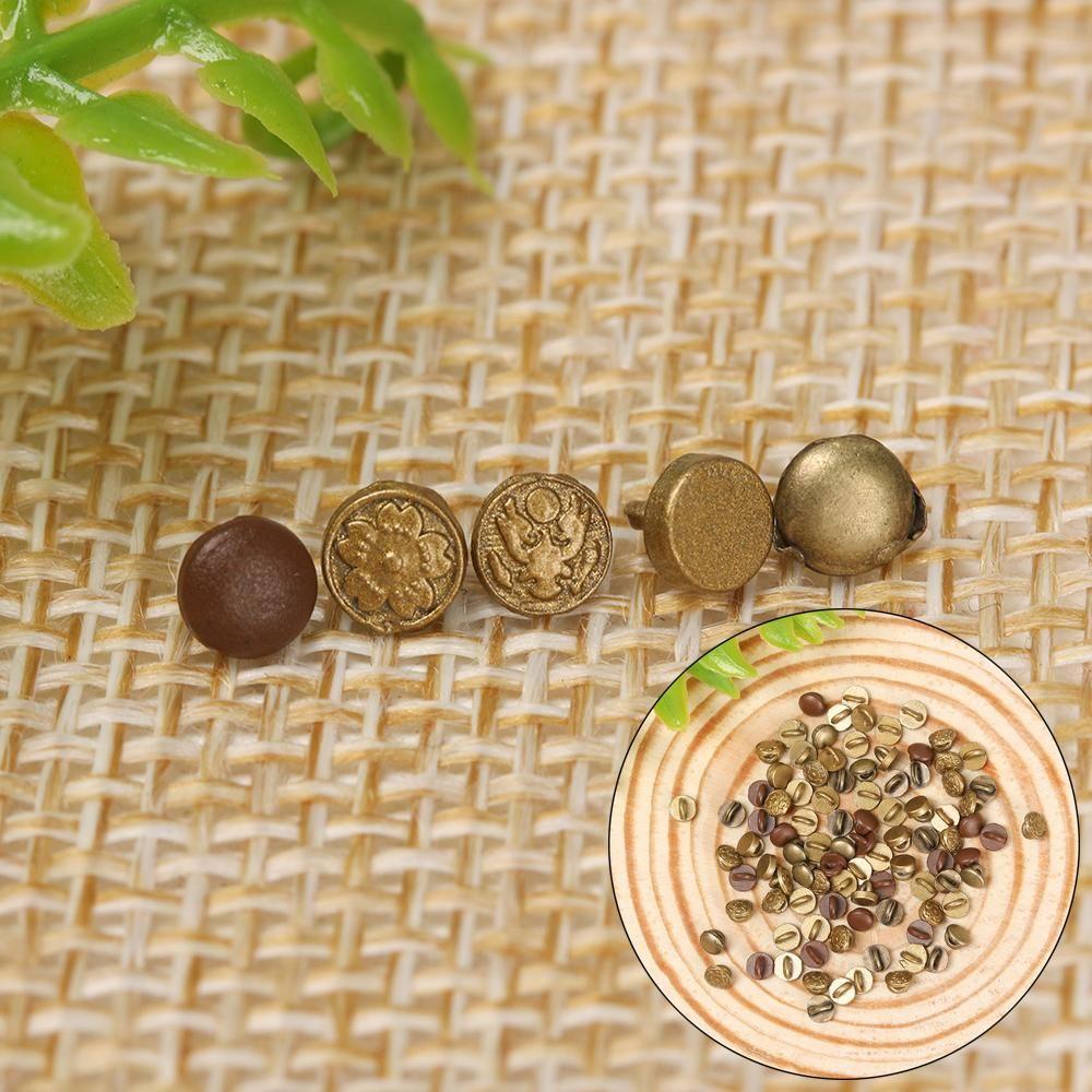 Украшения Dollhoues Миниатюрные мини-пуговицы Металлические пряжки Одежда Швейная пряжка DIY Кукольная одежда