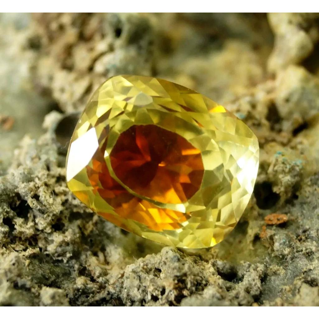 Fabulous Bi-Color Pitambari Sapphire Cushion Natural 16-18 Ct Gemstone