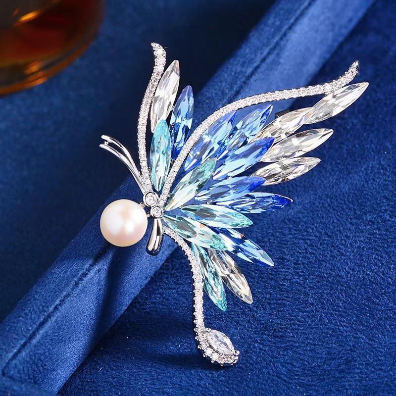 Sunward Growth Sunflower Brooch: Elegant Women's Corsage Pin for College Entrance Suits