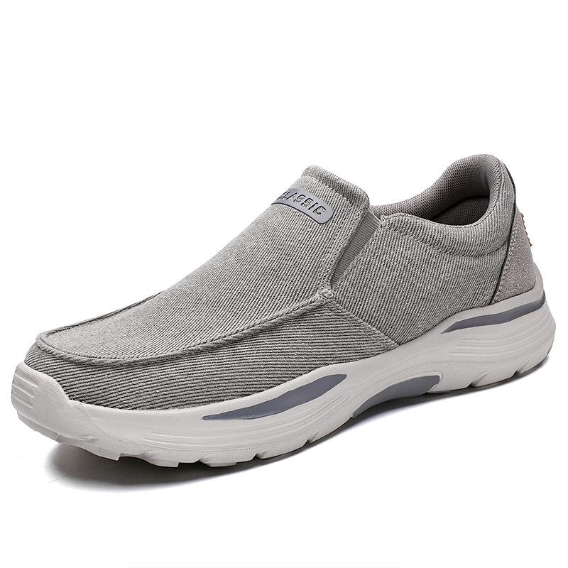 Men's Casual Shoes Canvas Breathable Loafers Men New Male Comfortable Outdoor Walking Shoes Classic Loafers Men Sneakers