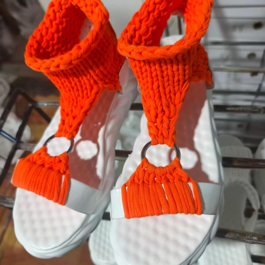 Сандалии из бисквитного торта с толстой подошвой и мягким открытым носком, удобные вязаные пуловеры из пряжи, римские туфли