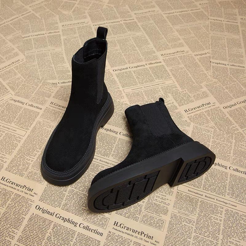 Early Autumn Suede Retro Korean Flat Women's Shoes 2025 Autumn and Winter Fashion Super Fire Thick-soled Chelsea Foreign Style Small Short Boots
