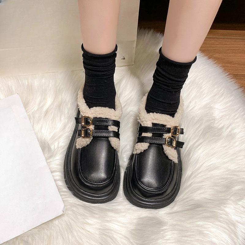 Лоферы женские осень/зима 2024 теплая флисовая обувь первого слоя из коровьей кожи женская обувь с низким верхом из овечьей шерсти модные маленькие кожаные туфли