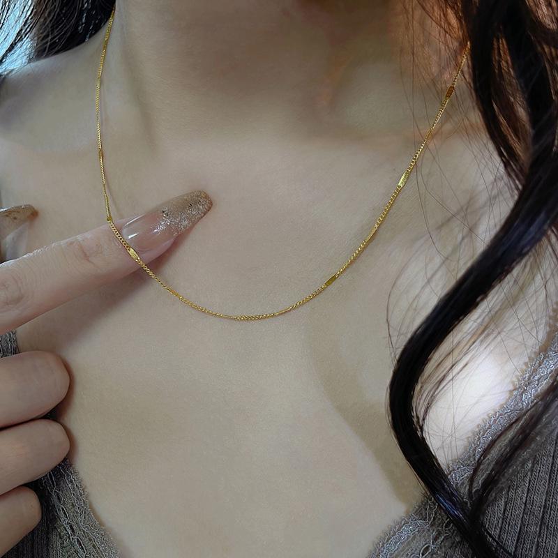 18K Gold-Plated Minimalist Women's Clavicle Necklace - Titanium Steel Chain with Niche Design