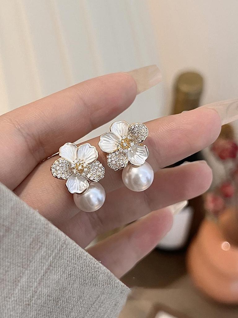 Винтажные французские серьги-кисточки с бабочками и жемчугом - Элегантные и универсальные женские серьги-пусеты