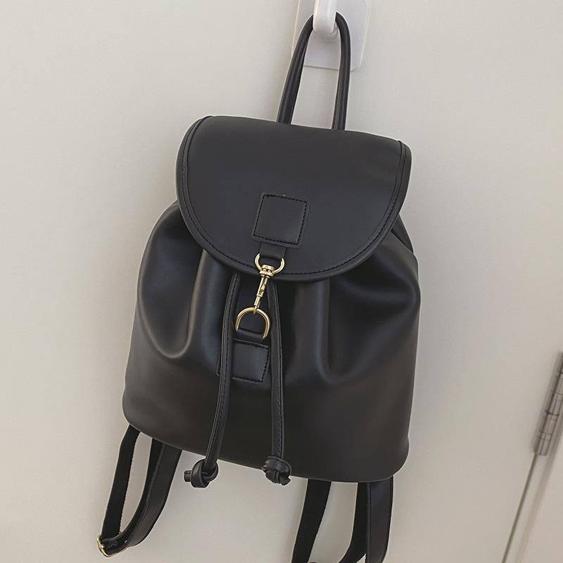 Корейская версия рюкзак женский 2025 новый модный повседневный студенческий стиль рюкзак универсальный большая вместимость дорожная сумка