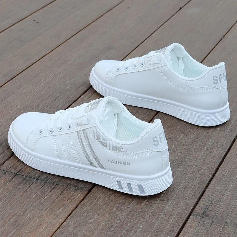 Men's Shoes 2025 Spring Waterproof Little White Shoes Korean Version of Sports and Leisure Shoes Korean Version of Trendy Versatile Non-slip Board Sh