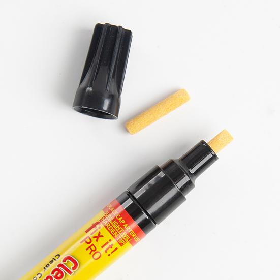 Автомобильный маркер-корректор для подкраски, водостойкий масляный маркер для ремонта царапин на автомобиле, быстросохнущий и устойчивый к сколам, тонкая кисточка для точного нанесения