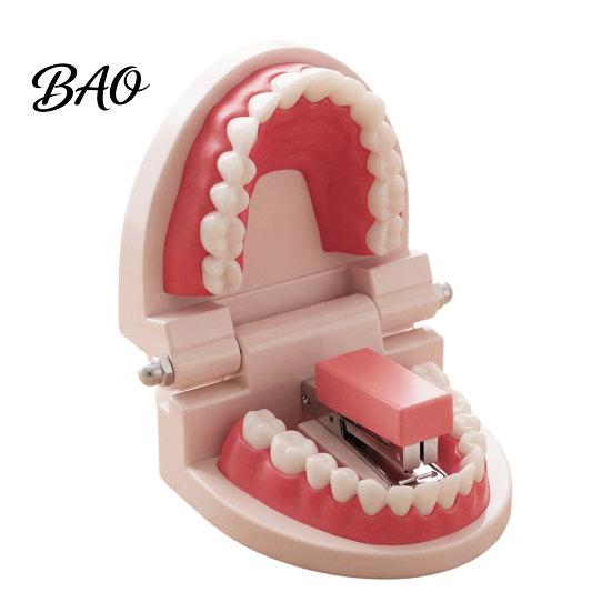 Creative Office Supplies Funny Teeth Shaped Mini Stapler, Cute Dental Mold Paper Novelty Stationery Fastener, Binding Tool for Dentists And