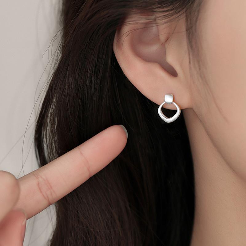 ANENJERY Simple Diamond-shaped Geometric Stud Earrings Women's Temperament Versatile Popular Jewelry