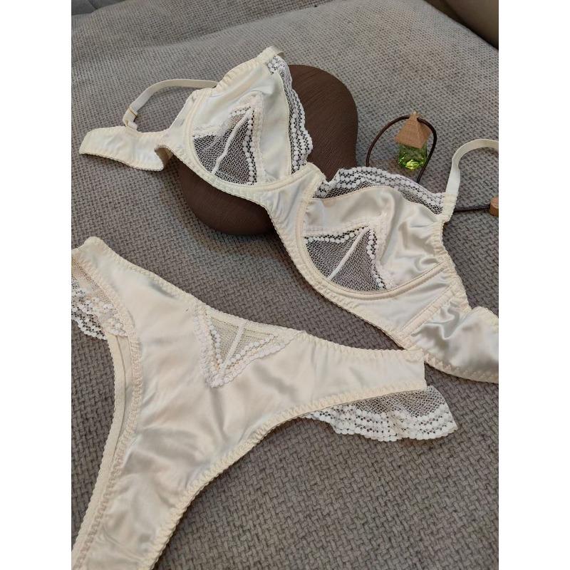 Women's Ultra Thin Sexy Satin Join Lace Big Chest Show Small Anti Droop Underwear Suit