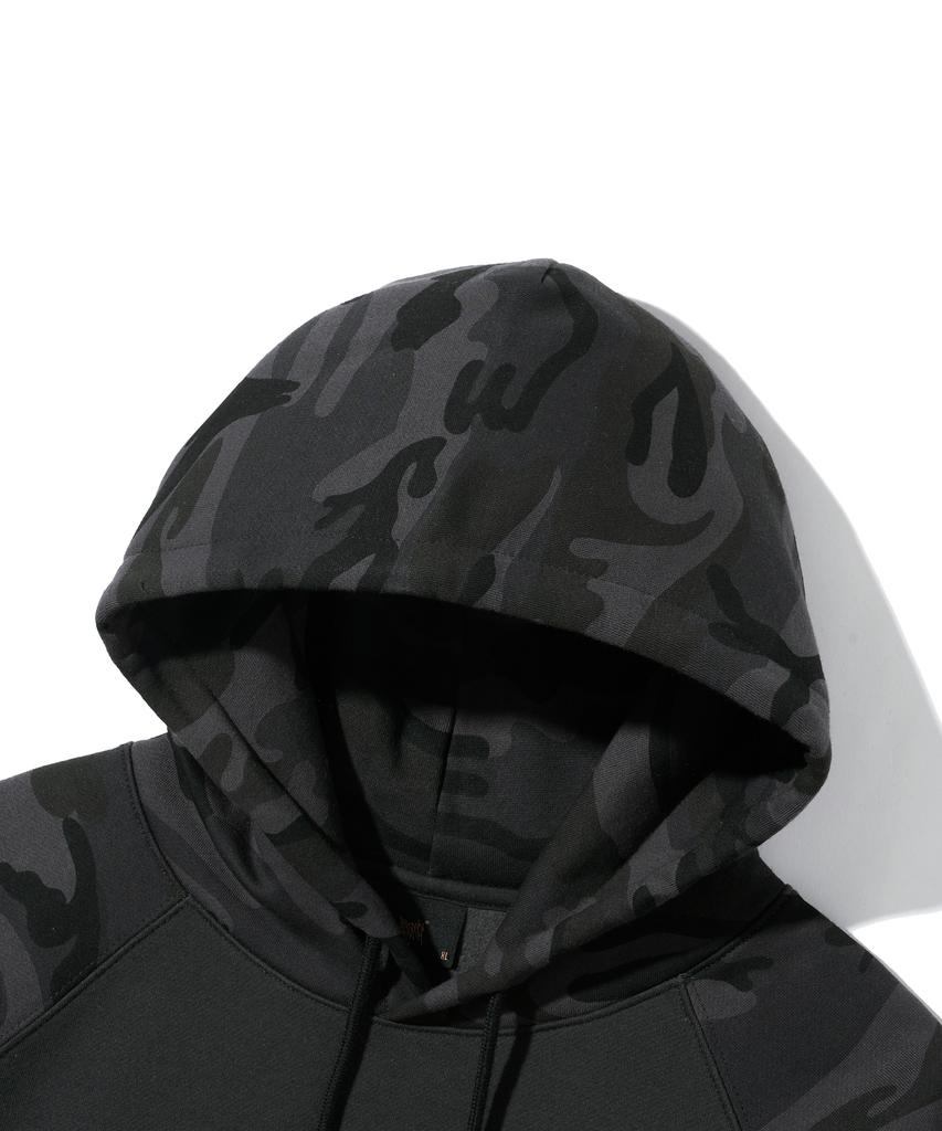 Худи с капюшоном и рукавами реглан Tag Camo - Черный