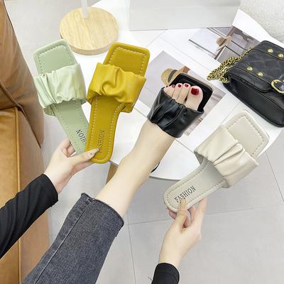 Тапочки на плоском каблуке. Женские летние модные плиссированные сандалии. Тапочки с квадратным носком.