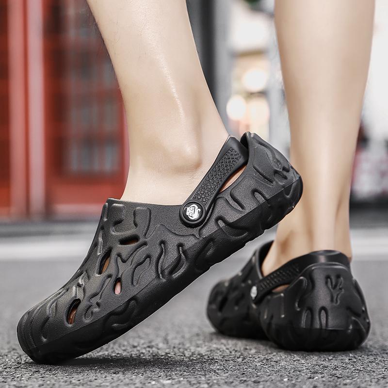 Men's Sandals 2024 New Summer EVA Breathable Slippers Thickened Garden Shoes Men's Outdoor Sandals Men Summer Sandals Classics