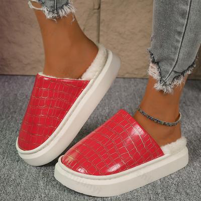 2024 Новые женские зимние тапочки для дома из искусственной кожи, водонепроницаемые хлопковые тапочки, теплые домашние меховые пары, нескользящие тапочки на платформе