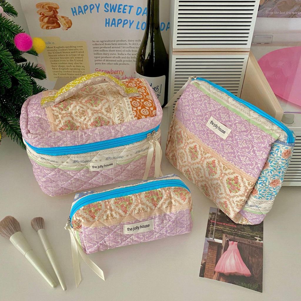 Plaid Quilted Large Capacity Makeup Bag - Soft, Portable Handbag for Students