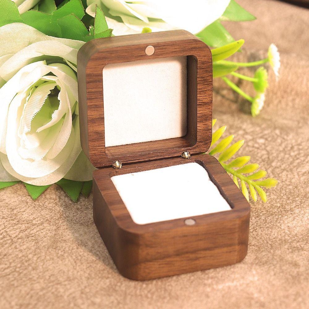 Luxury Rings Bearer Box Square Jewelry Organizer Portable Rings Display Case Propose
