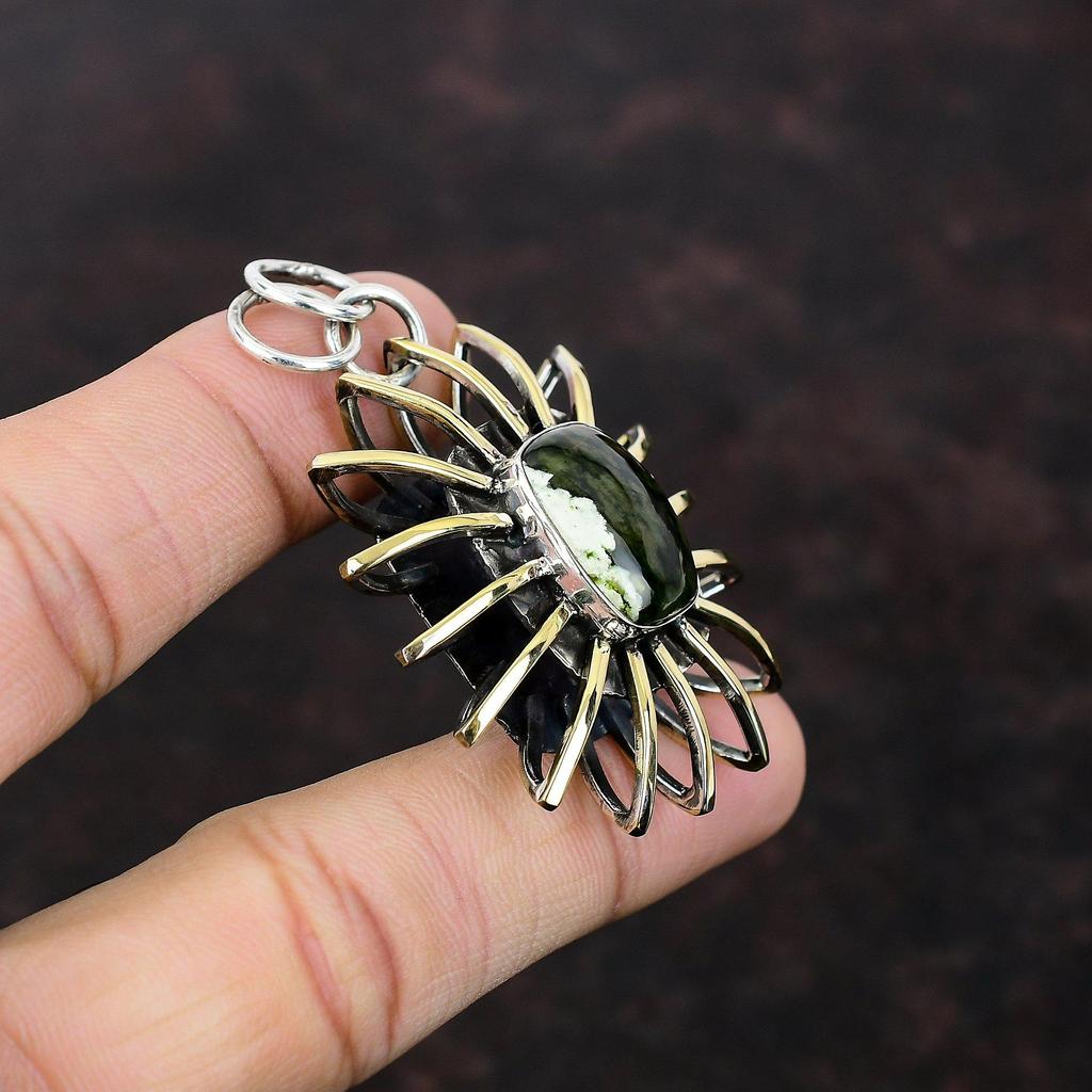 Подвеска из австралийского хромированного халцедона, подвеска из стерлингового серебра 925 пробы. Изысканный драгоценный камень, ювелирные изделия ручной работы. Позолоченная клетка 18 карат. Подвеска в виде клетки. Подарок для жены.