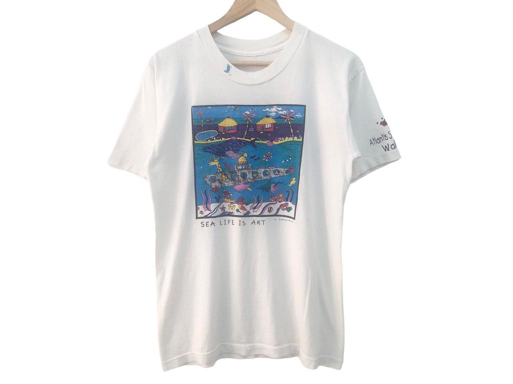 Vintage 90s SEA LIFE is ART rare art graphic tee