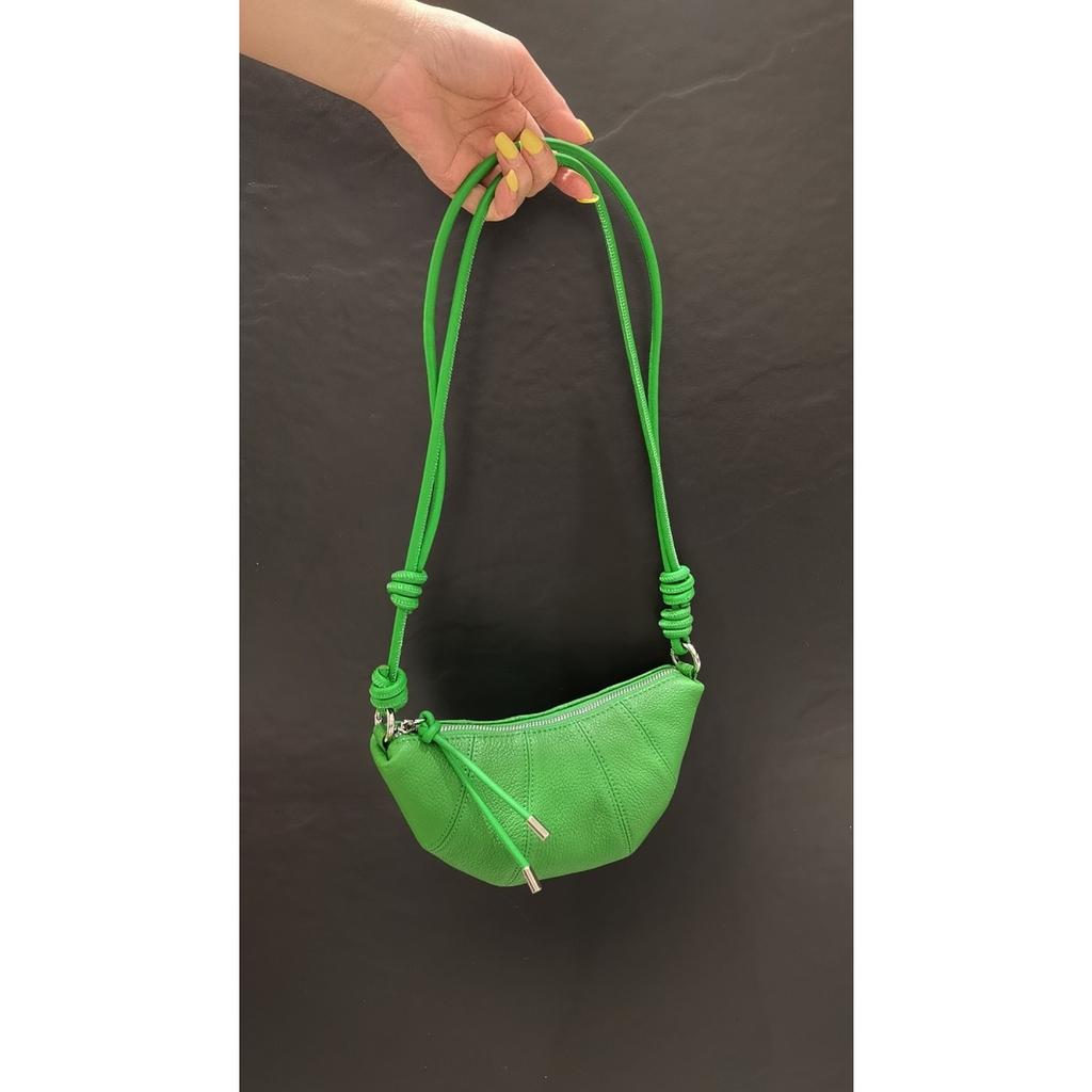 Sheepskin horn croissant bag dumpling bag 2025 new niche design change bag single shoulder messenger bag women's wholesale