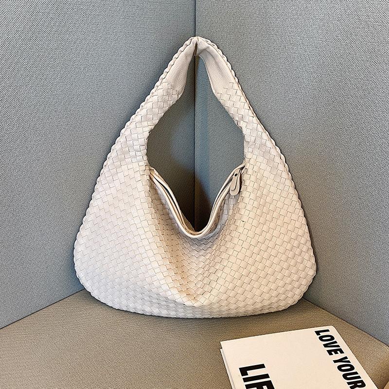 French Sense Woven Bag Women's Atmosphere Versatile Shoulder Underarm Bag Niche Portable Tote Bag