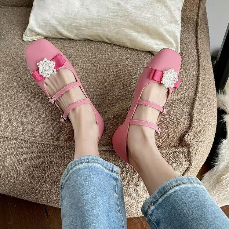 Fashion Casual Woman Shoe Square Toe Metal Chain Female Footwear Low Heels Pearl Decorateion Soft Retro Buckle Dress Beading New