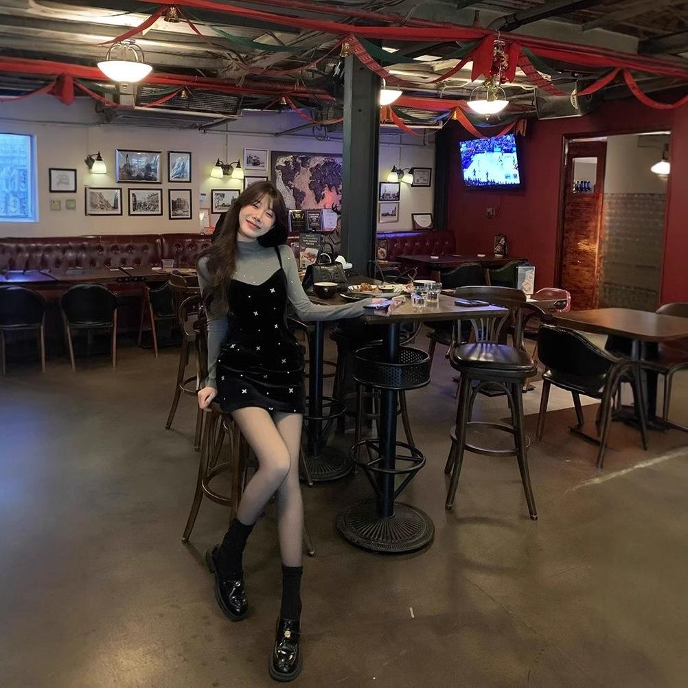 Серая рубашка с длинными рукавами и полувысоким воротом для женщин на осень и зиму, новое утолщенное и облегающее сексуальное нижнее белье