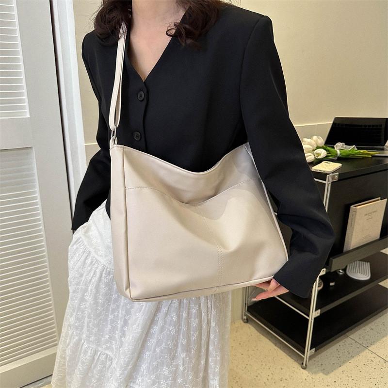 Stylish Urban Chic Pu Tote Bag 2023 Summer Large Capacity Shoulder Bag For Women