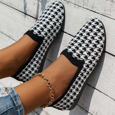 Модные женские плоские кроссовки 2024 Новые весенние вязаные слипоны Мокасины Лоферы Дышащая сетка Обувь Лолиты Женские кроссовки Zapatos De Mujer