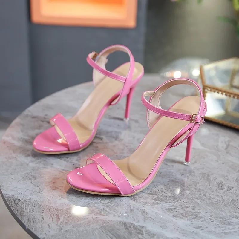 Мода Белые босоножки на высоком каблуке Твердые женские туфли Большие размеры Пряжка Тонкие каблуки Женские босоножки Sandálias
