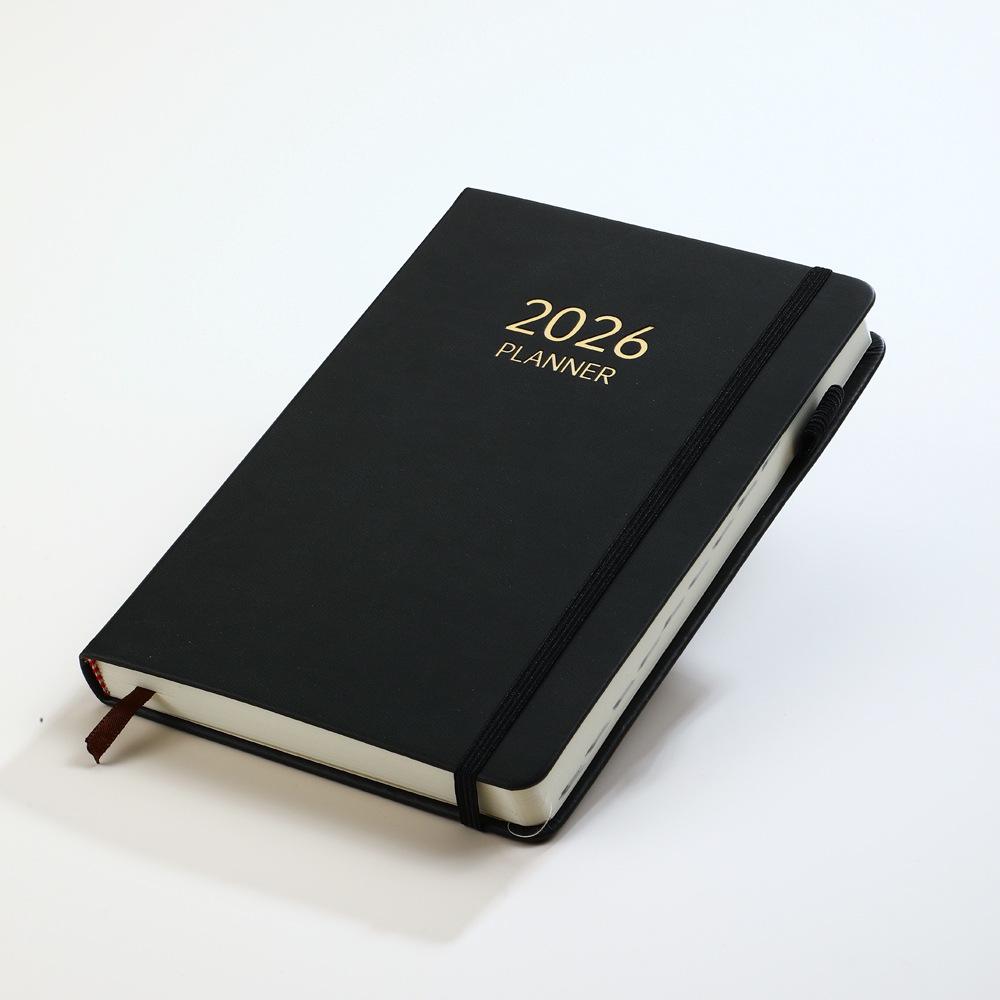 В наличии: Английский ежедневник формата A5 на 2025-2026 гг. с эластичной резинкой