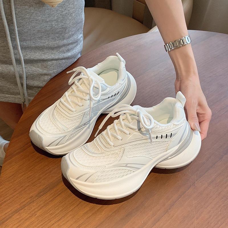 Кроссовки в стиле "dad shoes" на толстой подошве, новая весенне-осенняя модель, тонкие, дышащие, сетчатые, увеличивающие рост, маленькие белые повседневные спортивные кроссовки