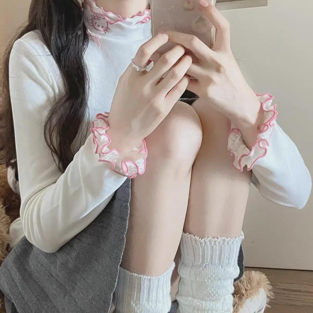 Теплый бархатный женский топ с оборчатым воротником