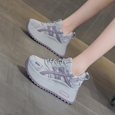 Маленькие ретро кроссовки на толстой подошве в стиле Форреста Гампа, женские, осень 2025, новые популярные папины кроссовки, увеличивающие рост, повседневная модная женская обувь