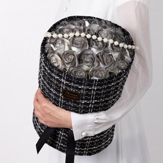 Уникальный искусственный цветок розы Яркий цвет Тонкая текстура Создает атмосферу