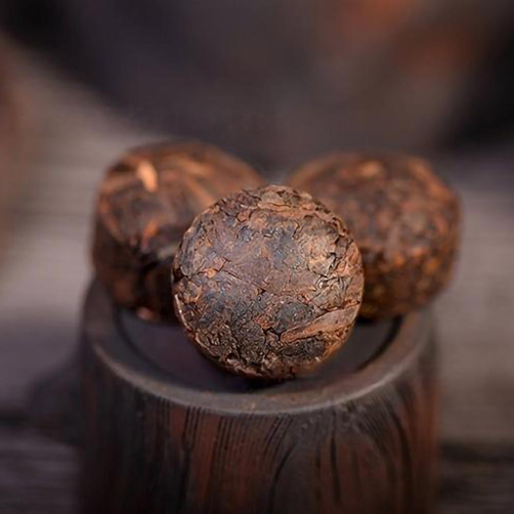 Отличительные сорта чая: Тегуаньинь, молочный улун, хризантема, пуэр, лотос, печеночный чай, черный улун, обжаренный на углях