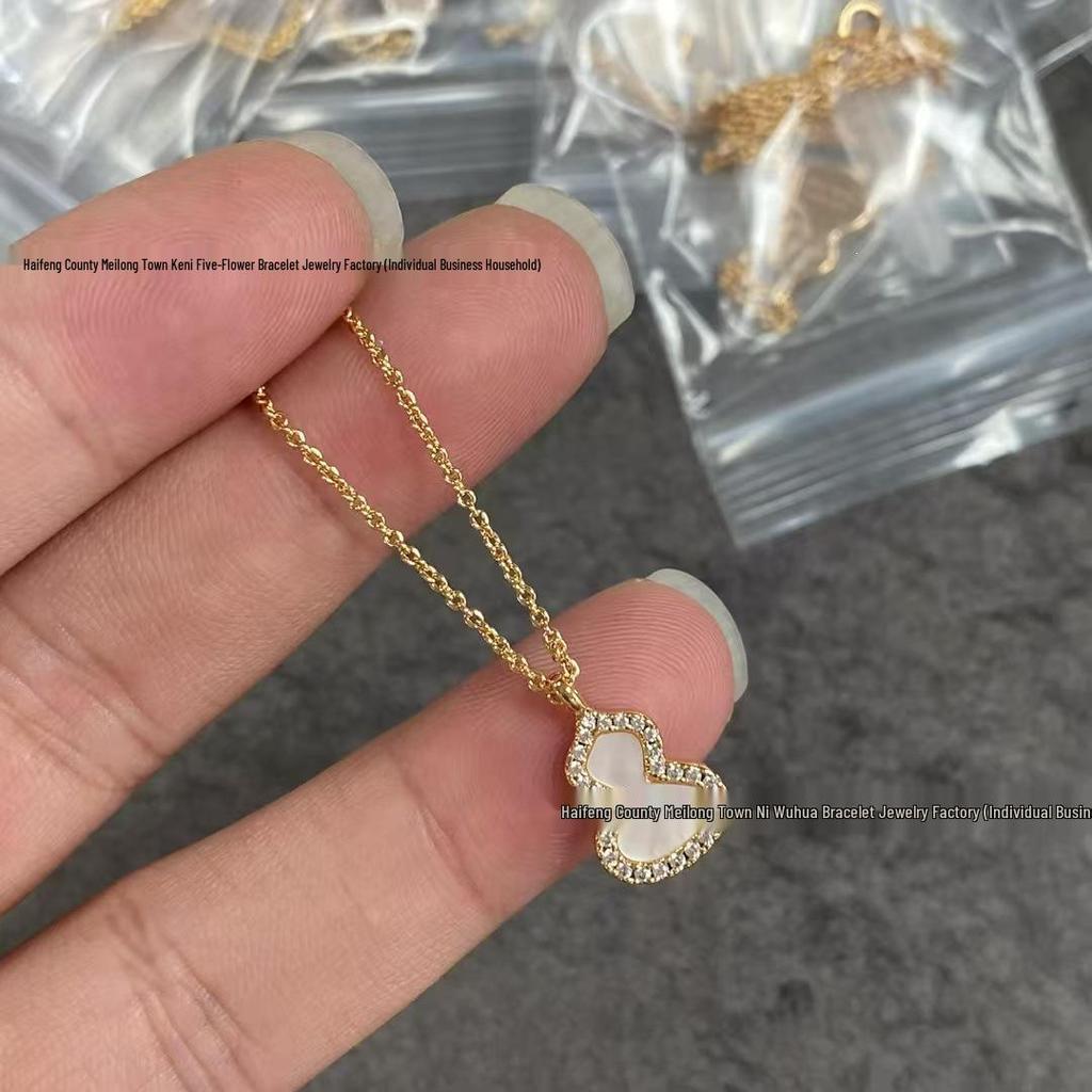 Violet Gourd 18K Rose Gold Necklace for Women - Diamond-Studded Double Gourd Design