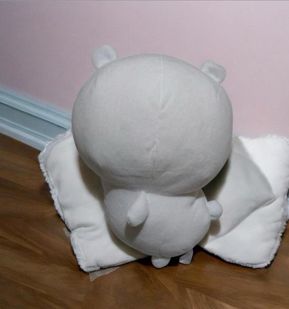 Big Plush Official Merchandise Butt-Shaking Toy, Approx. 30cm, (Chiika)